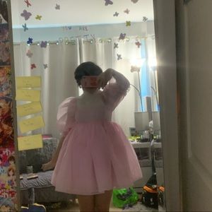 Meet your Posher, Victoria